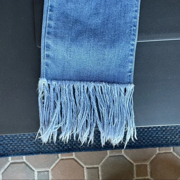 Flying monkey jeans w frayed hem - Picture 11 of 12